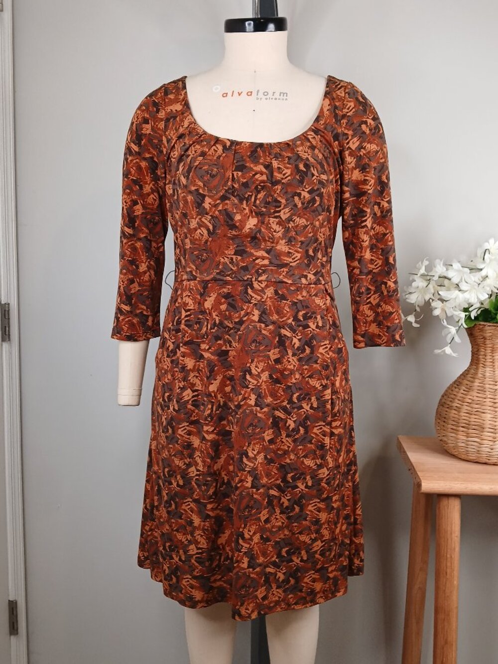 Ladies To the Max Dress Size Medium – Pocket Dress